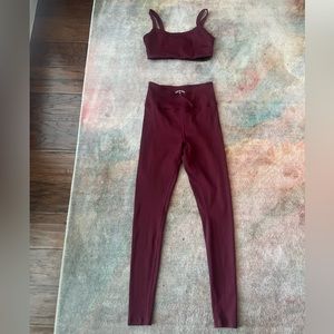 Years of Ours Yoga Set Maroon Medium